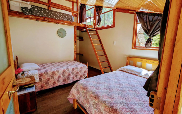 FRANKFURTER HOF FAMILIAR Oxapampa