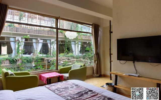 Xisha Cloud Mountain Holiday Hotel