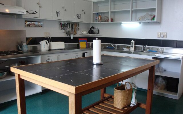 Tamara Riverside Lodge - Hostel/Backpacker