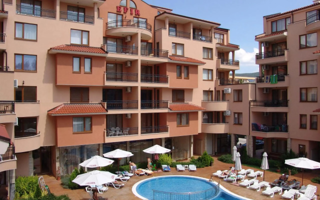 Aparthotel Efir