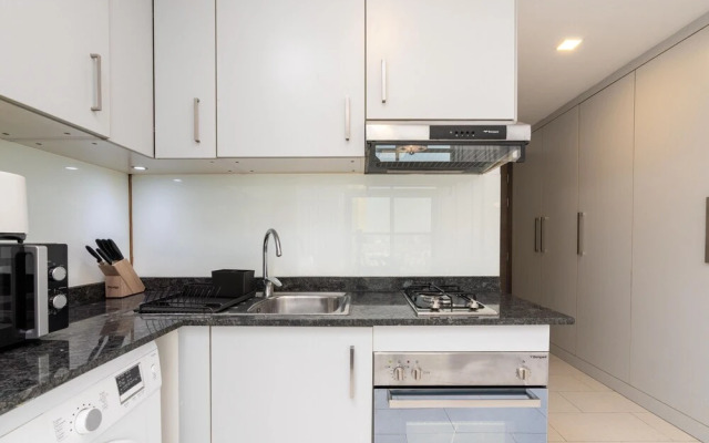 Lux BnB Studio Al Furjan