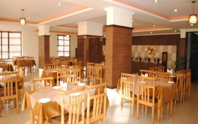 Hotel Imperial Palace