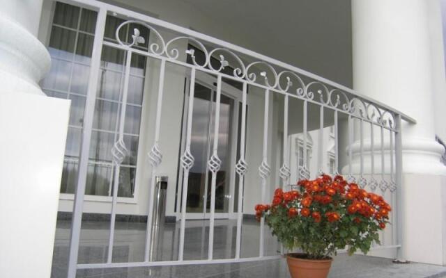 Отель Senator's Park