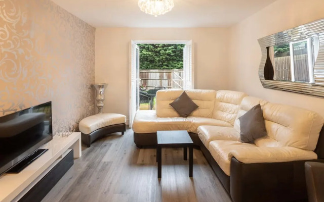 Host Stay Coventry Street