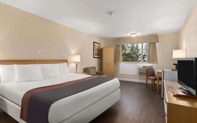 Days Inn & Conference Center by Wyndham Bridgewater