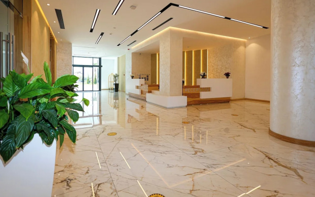 Grand White City Hotel