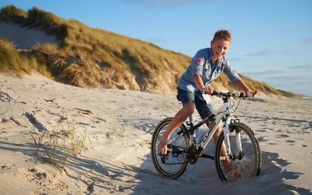 6 Person Holiday Home in Blavand-by Traum