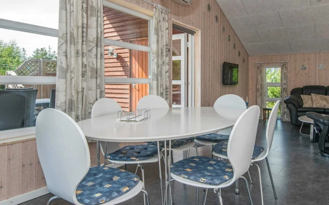 Entising Holiday Home in Jutland near Sea