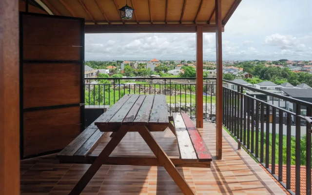 Sky Apartments And Suites