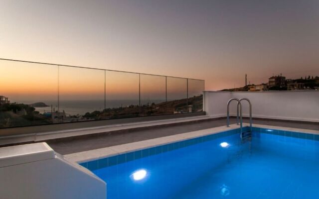 Luxurious Rikas Villa