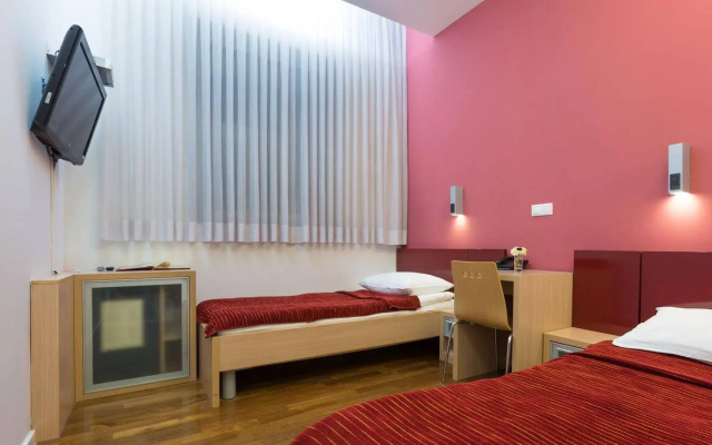 Dream Hotel