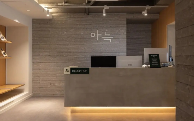 Anook Hotel Suwon Station