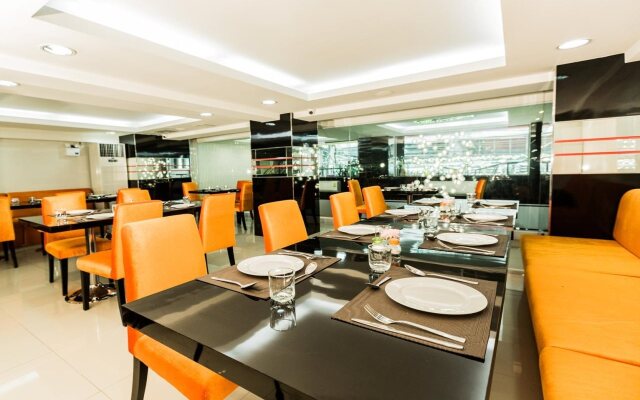 De Lux Bangkok Hotel