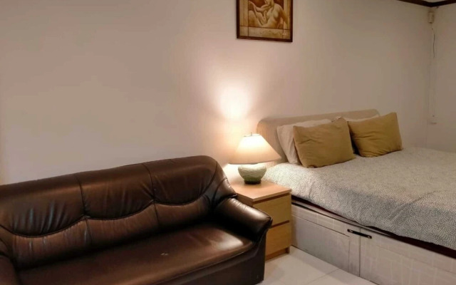 Apartments Omni Tower Direct Rooms Sukhumvit Soi 4