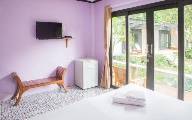 Baan Father Homestay