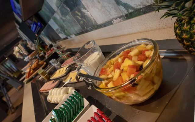 ibis Styles Clermont Ferrand Le Brezet Aeroport