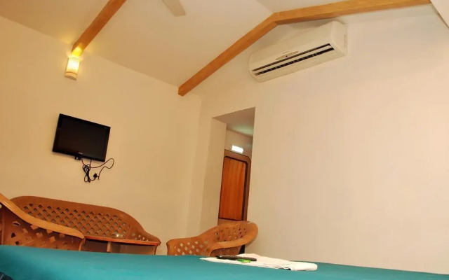 Hotel Temple City