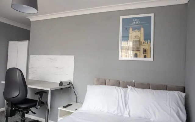 Impeccable 2-bed Home Close to City Centre!!