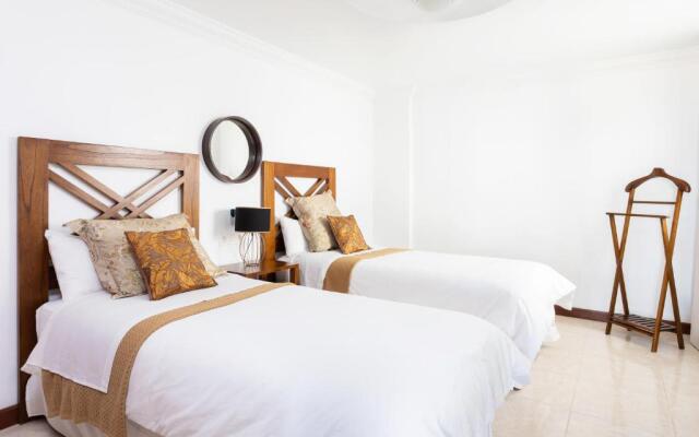 Rooms & Suites Balcony 3D