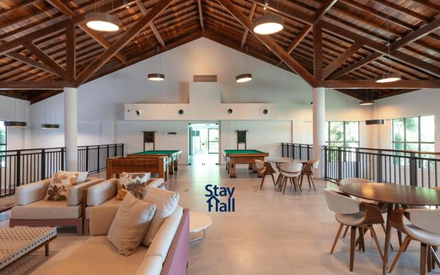 Flat Luxo-Beach Class-Piscina-Beira-Mar- SH042