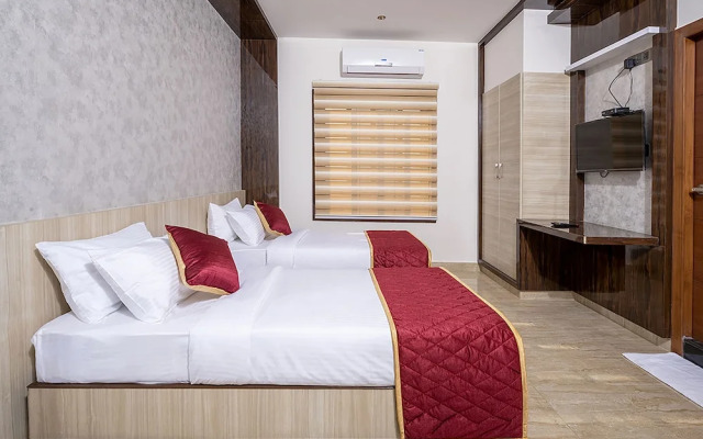 Fabhotel The Leela Park