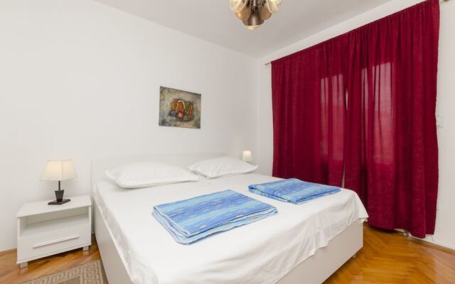 Apartment Doris