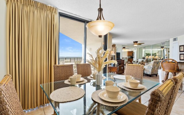 AquaVista by Book That Condo