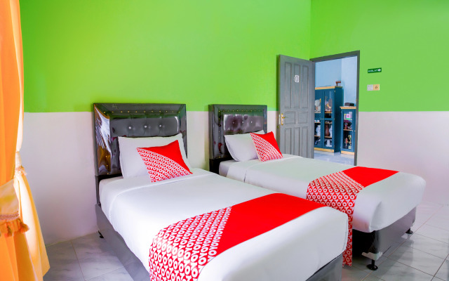 Putri Residence Syariah by OYO Rooms