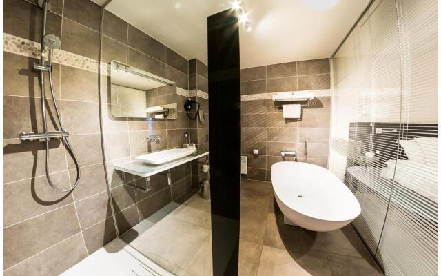 Abalona Hotel & Apartments
