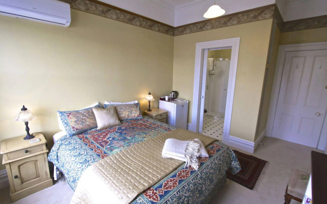 Bard House Bed & Breakfast