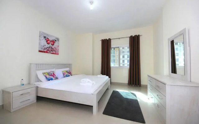 Red Residence by Signature Holiday Home
