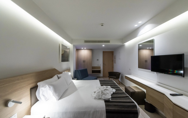 Evalena Beach Hotel