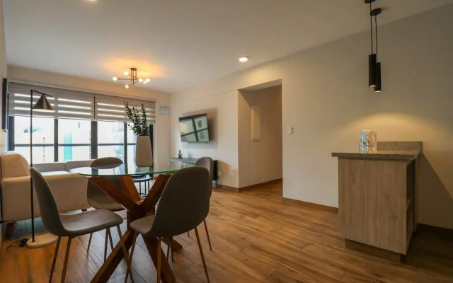 w Extraordinary 2BR w Balcony in Miraflores