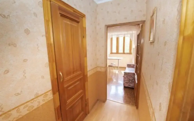 Apartment on Amurskaya St. 82