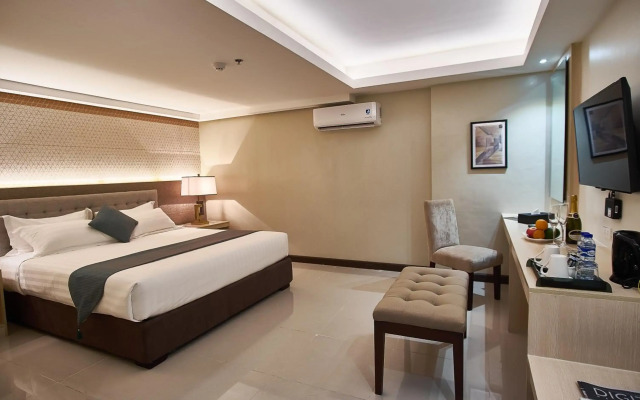 J7 Hotel Iloilo