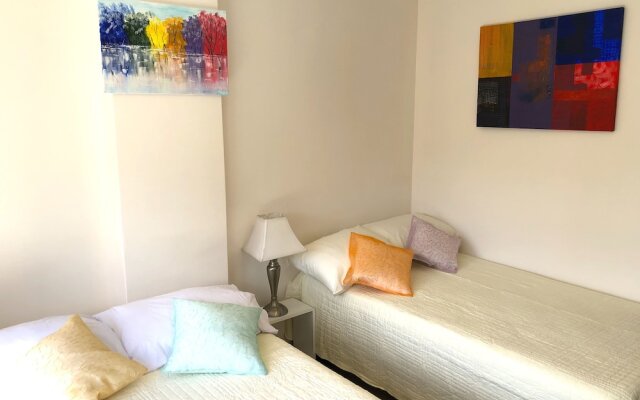 Suite and Apartment Well Located In Quito