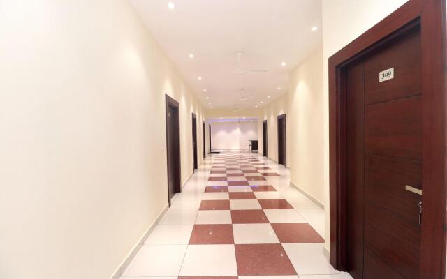 OYO 22012 Hotel B1