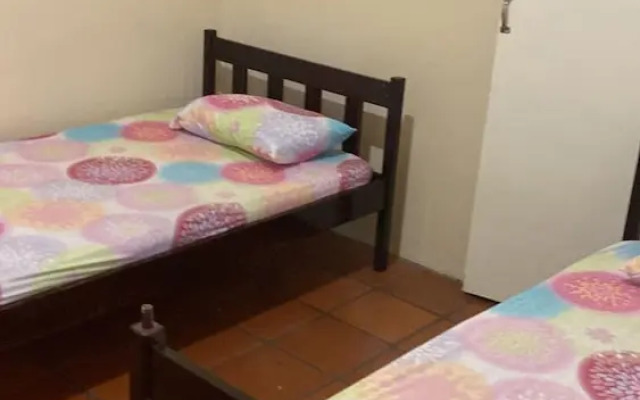 Queen's Comfort Inn