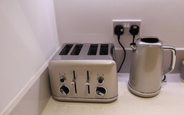 Greenwich 2 bed Apartment, Great for a Family!