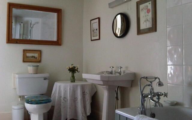 Hound House Bed & Breakfast