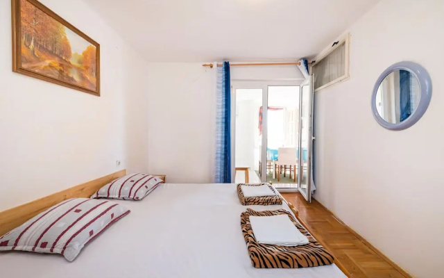 Ivica two Bedroom Apartment B, Novalja