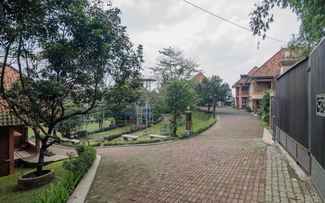 RedDoorz Syariah @ Cisarua Puncak Bogor