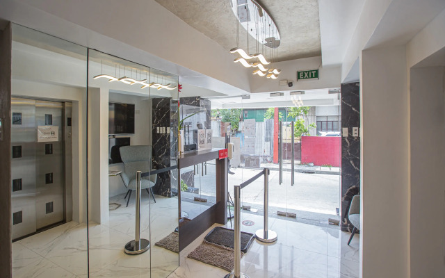 Circuit Hostel