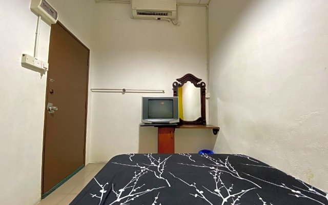 Spot on 90293 Sk Budget Hotel