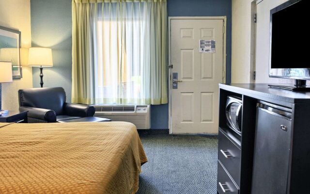 Quality Inn Thornburg