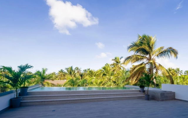 Beach Vacation at This Modern Apartment