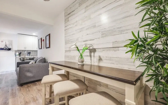 Hollywood Hideaway: Close to Dtwn & Beaches