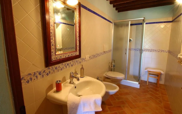 Luxurious Farmhouse in Montalcino with Pool