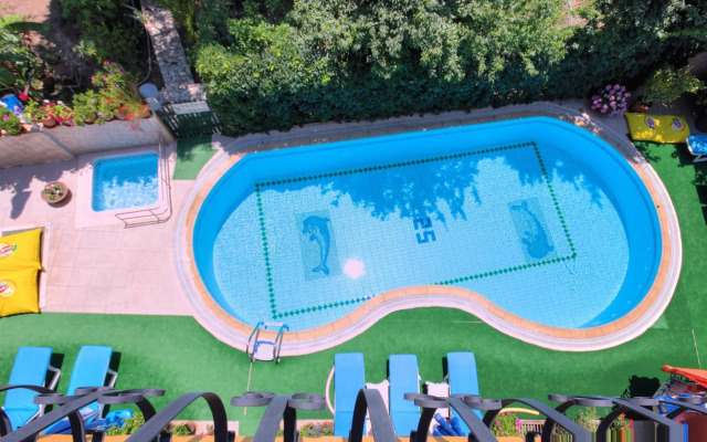 Mandalinn Hotel