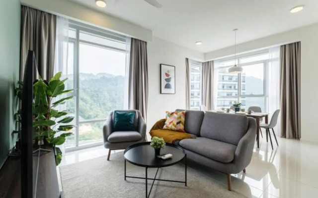 Mountain View 2 room KL East Mall 4pax NEW